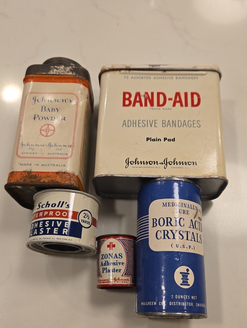 Vintage Mediscal And Hygiene Tins.